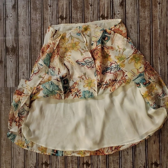 (NWOT) D.F.A New York Skirt - Picture 4 of 4